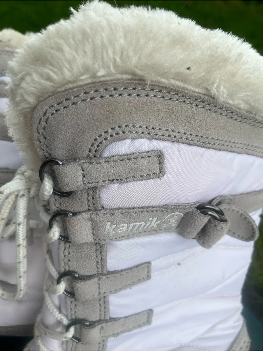 Kamik girls winter boots size 8